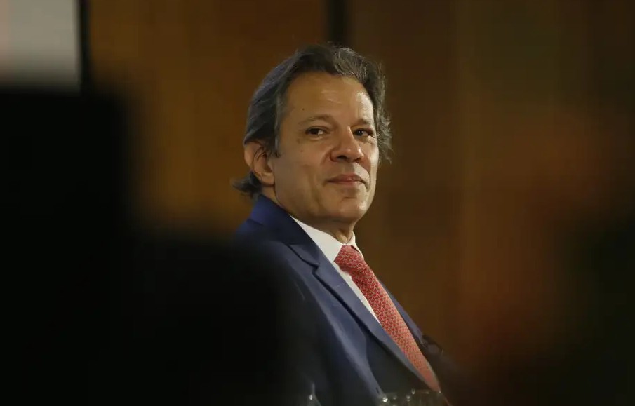 Vale-refeição: Haddad sugere regulamentação no começo de 2025