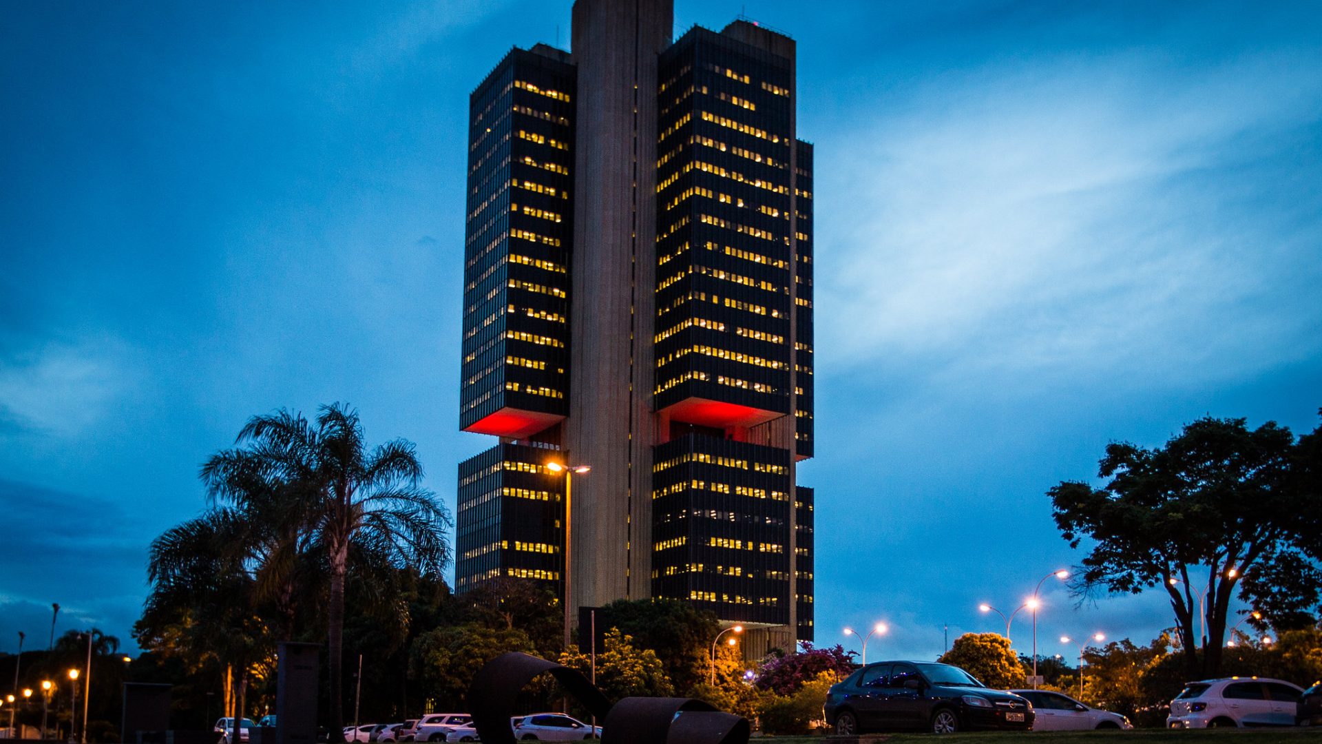 Boletim Focus eleva expectativa da Selic para 15% na primeira projeção do ano