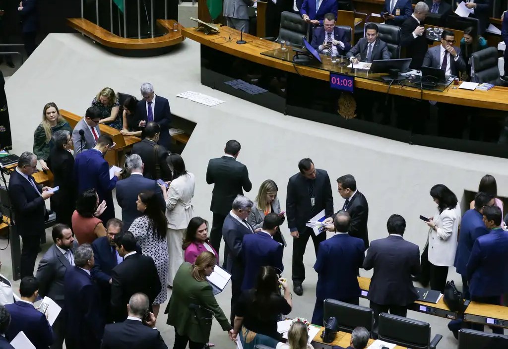 Congresso Nacional: Câmara e Senado escolhem novos presidentes neste sábado