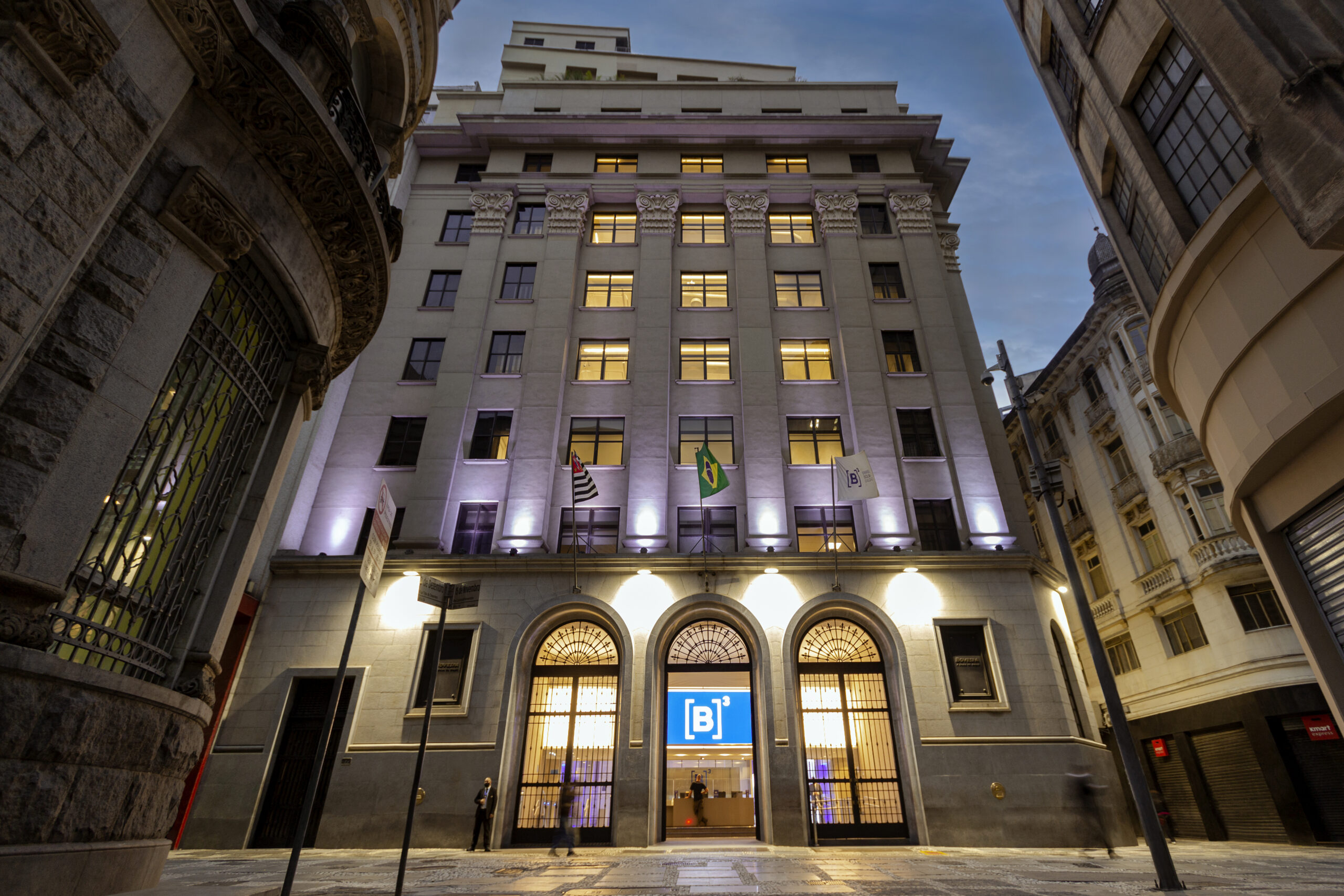 B3 celebra aniversário de SP com passeio pela bolsa