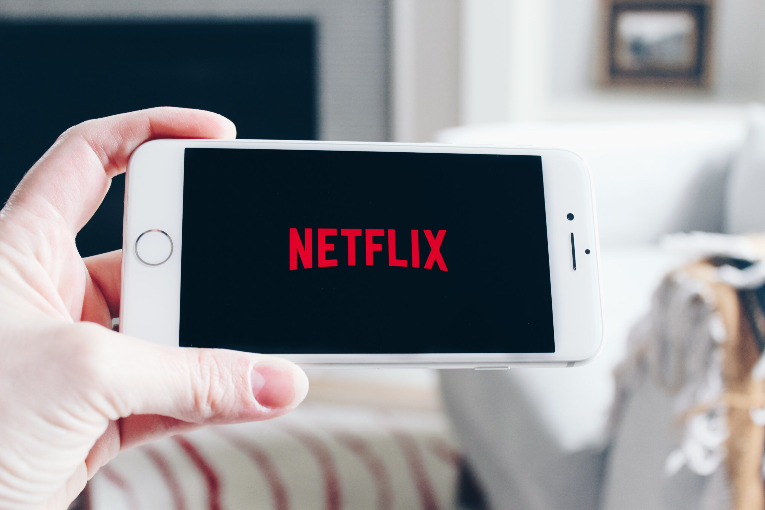 BDR da Netflix sobe após empresa bater 300 milhões de assinantes