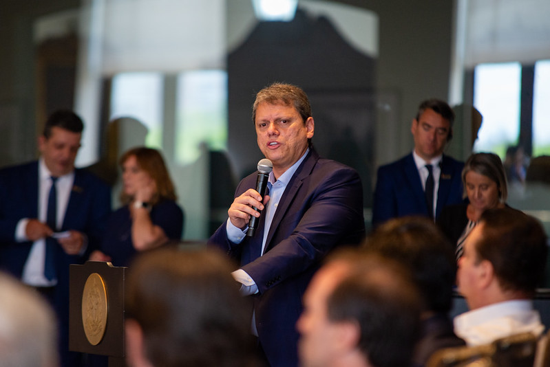 Governador de São Paulo admite concorrer à presidência