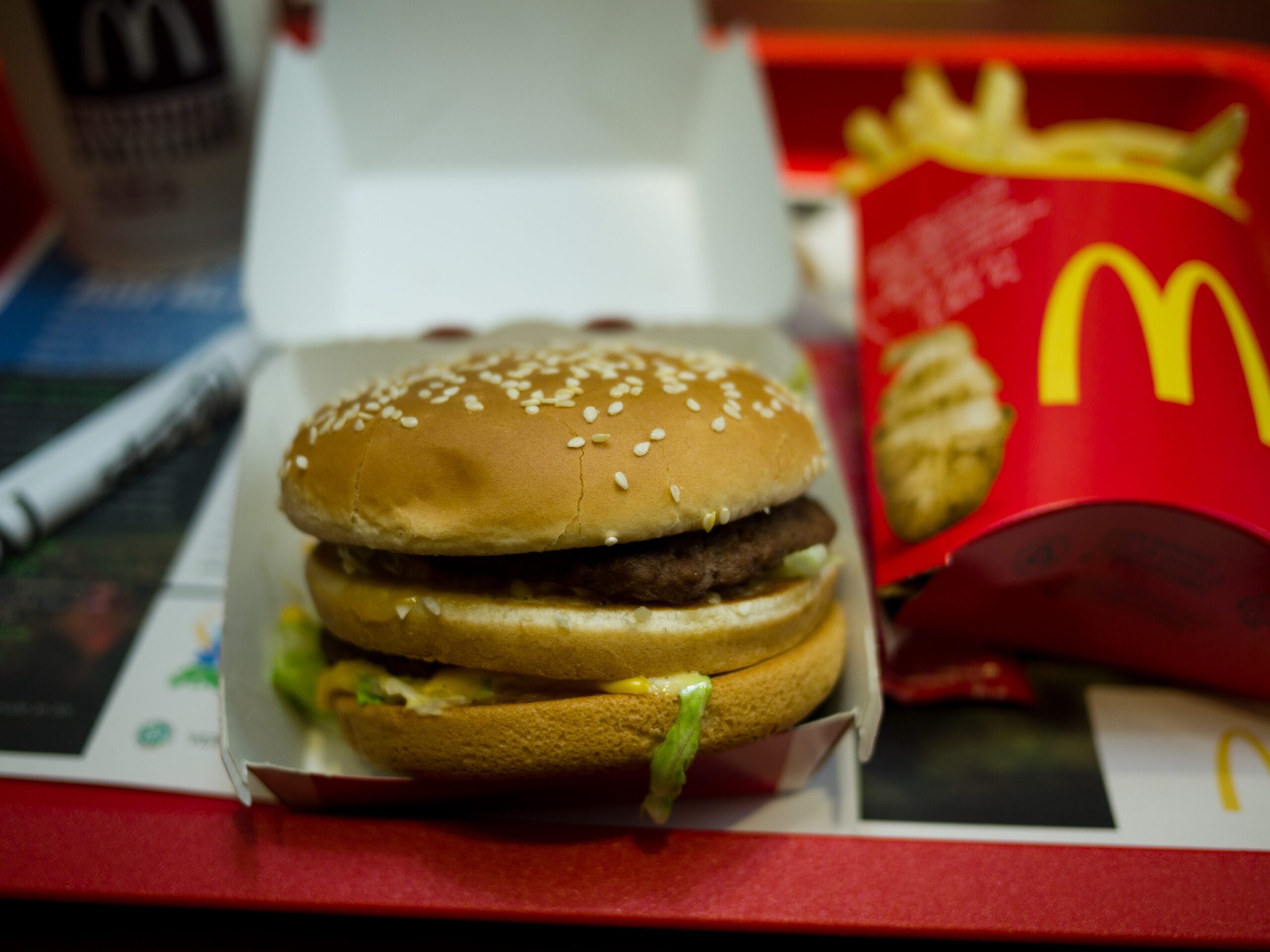 Big Mac é mais barato em dólar para brasileiro que nos EUA