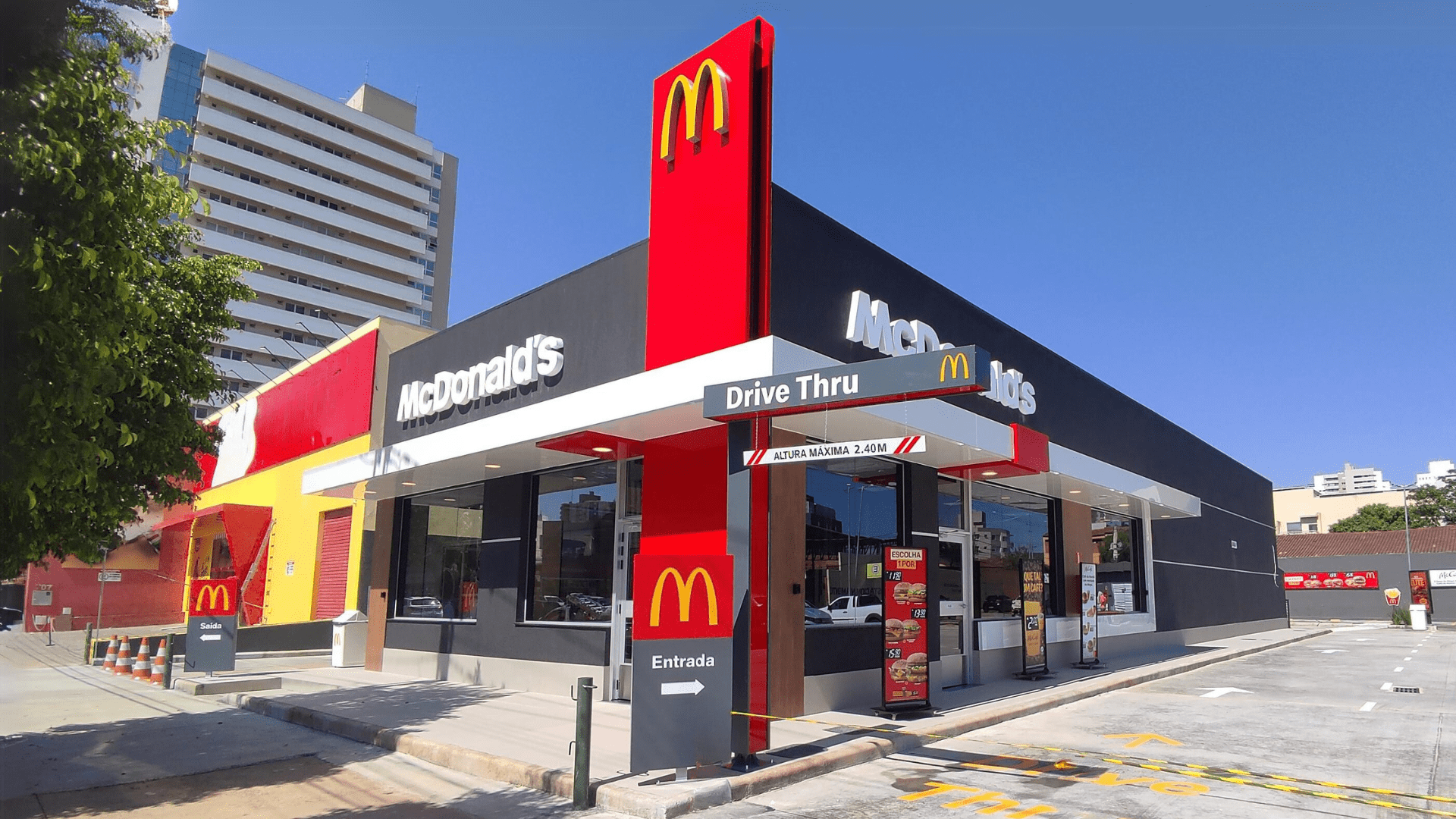 McDonald’s tem lucro de US$ 2,02 bi no 4TRI24, mas vendas nos EUA decepcionam