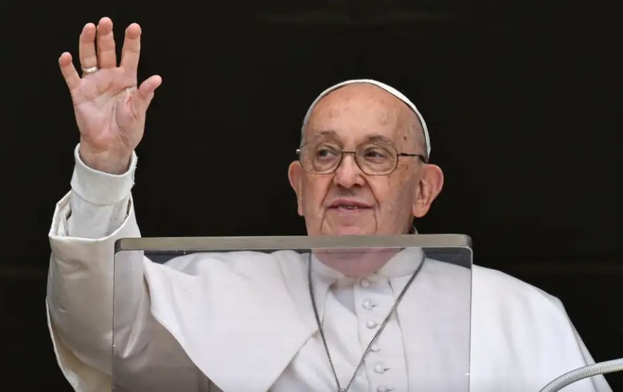Papa Francisco morre aos 88 anos, após 12 anos de pontificado