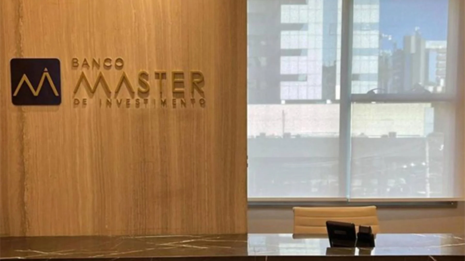 Justiça mantém proibição de compra do Banco Master pelo BRB