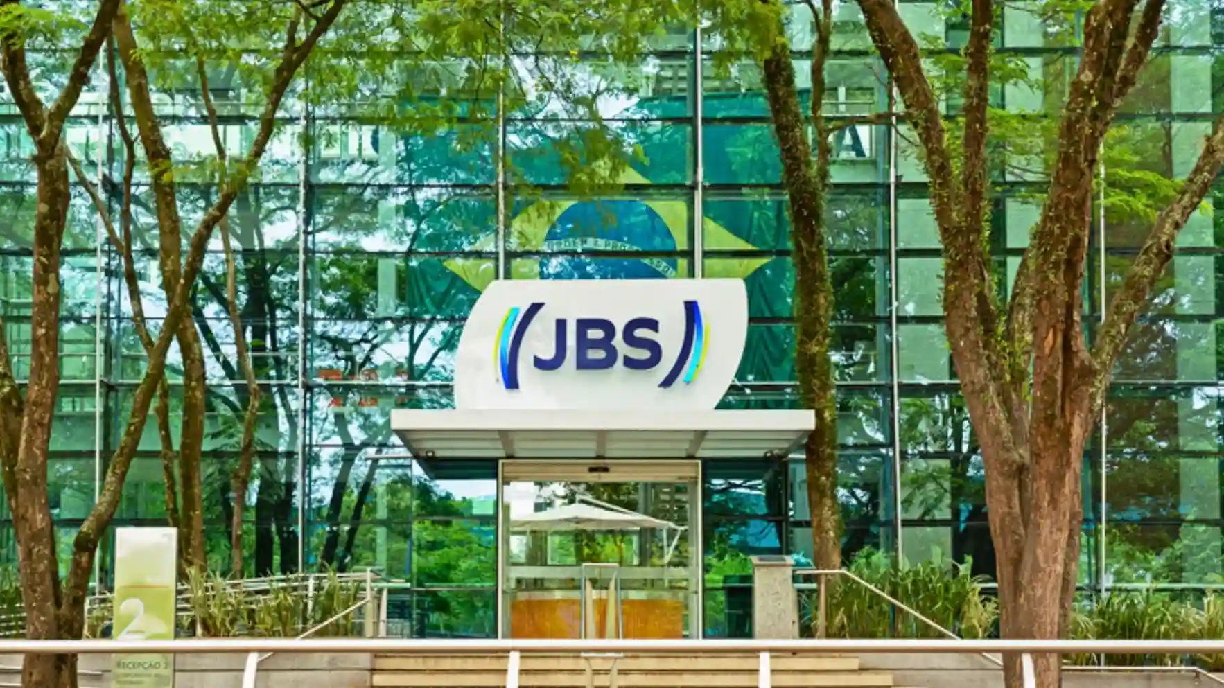 Dupla listagem da JBS é aprovada para Brasil e EUA; veja o que muda para as ações