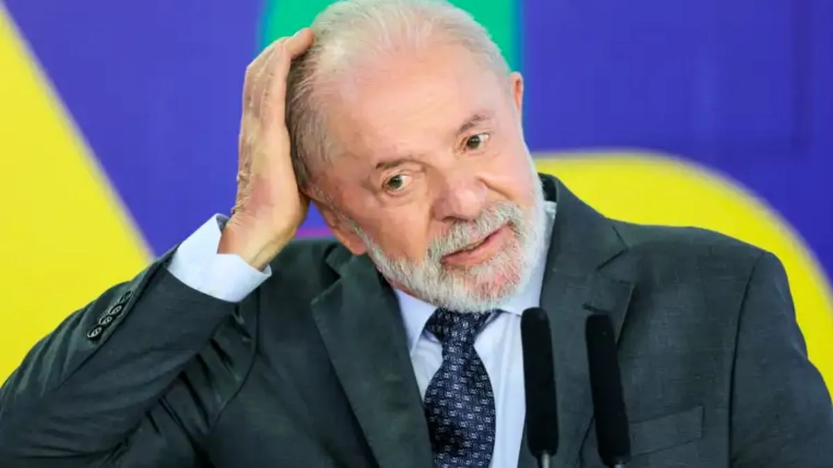 Lula é reprovado por 56,7% no terceiro mandato
