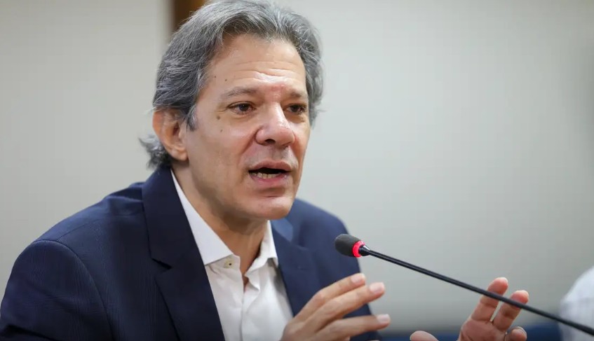 “É possível chegarmos em agosto sem resposta dos EUA”, diz Haddad sobre tarifas