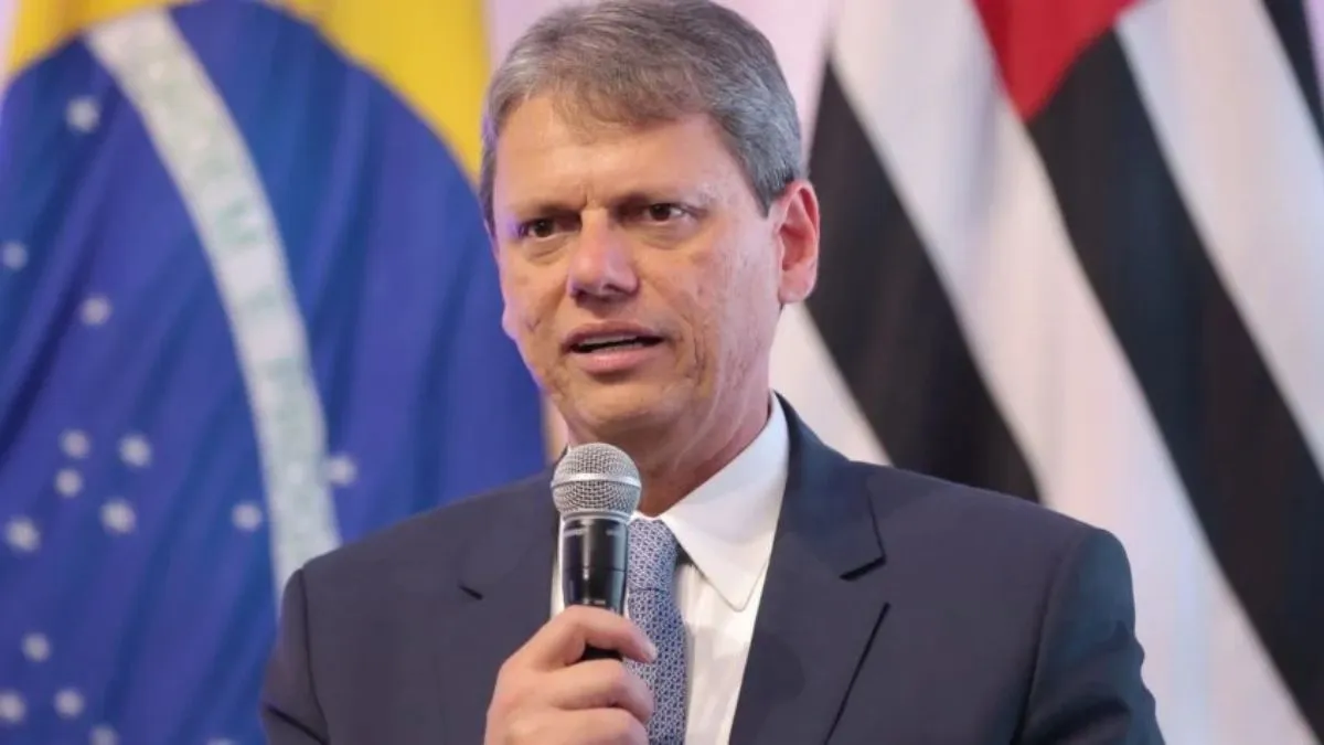 Tarcísio culpa Lula por tarifas de Trump e cobra diplomacia: “Ideologia acima da economia”