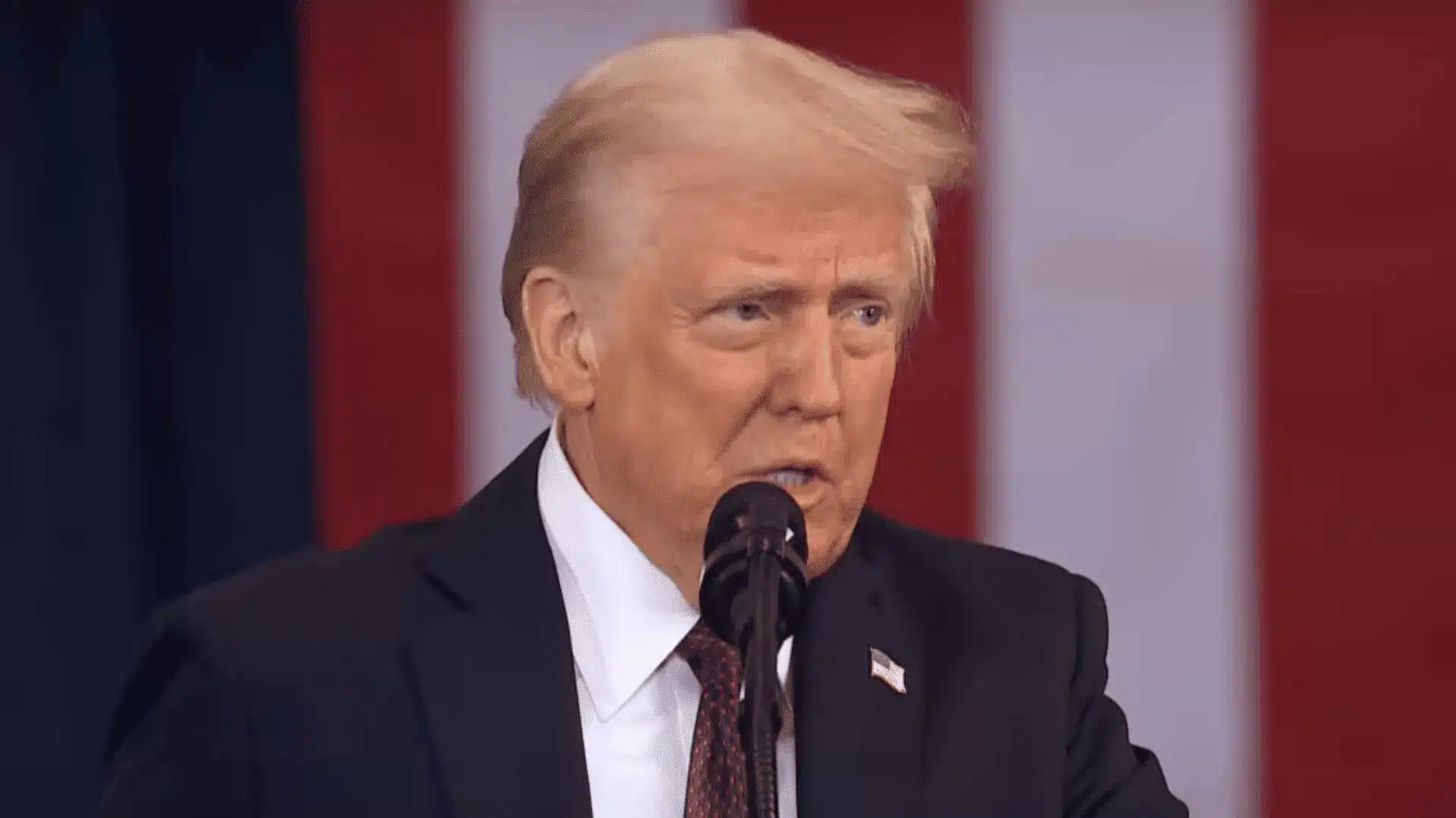 Trump exige renúncia de diretora do Fed em meio a acusações de fraude hipotecária