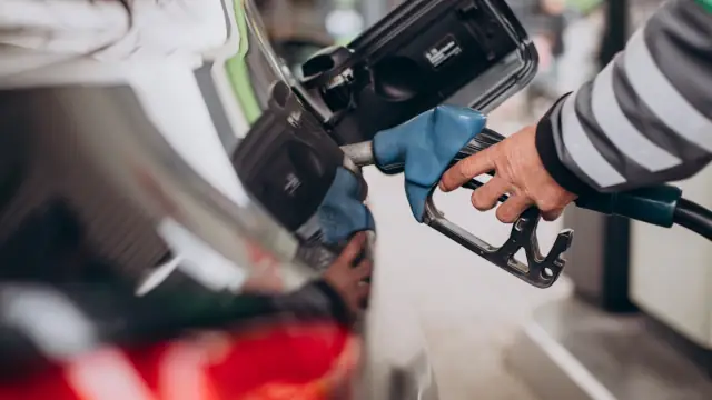 Diesel mais caro com novas alíquotas do ICMS pressiona transporte público e de cargas