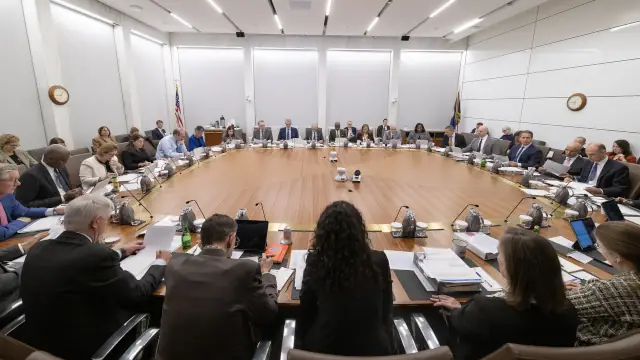 Disputa pela presidência do Fed acrescenta tensão inesperada ao mercado dos EUA