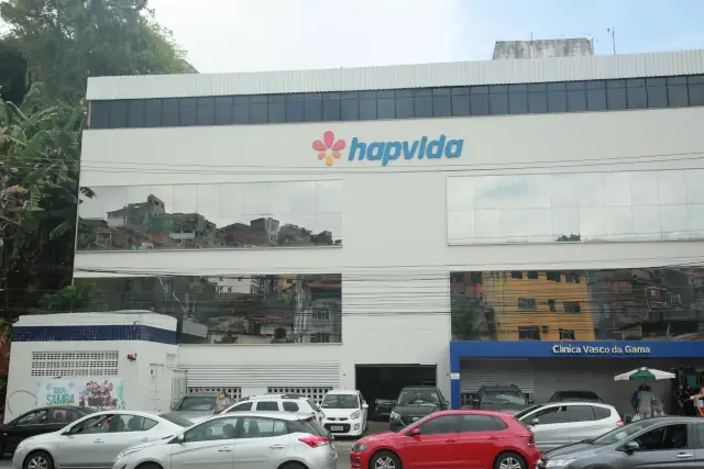 Hapvida reporta 4TRI25 pressionado por custos e margens menores