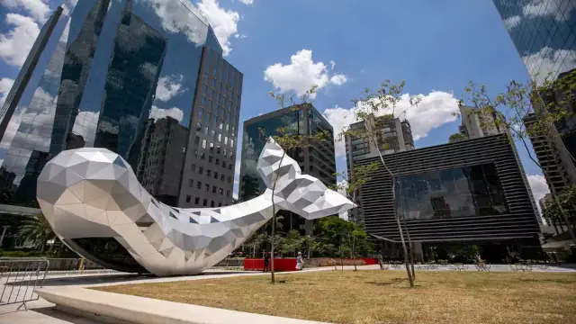 Shopee amplia presença na Faria Lima e renova contrato com fundo imobiliário