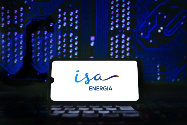 Logo da ISA Energia em tela de celular