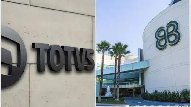 Imagem dividida exibindo, à esquerda, o logotipo metálico da Totvs em uma parede cinza e, à direita, a fachada curva e moderna de um shopping da Multiplan com seu logotipo característico, ilustrando a Santander Carteira.