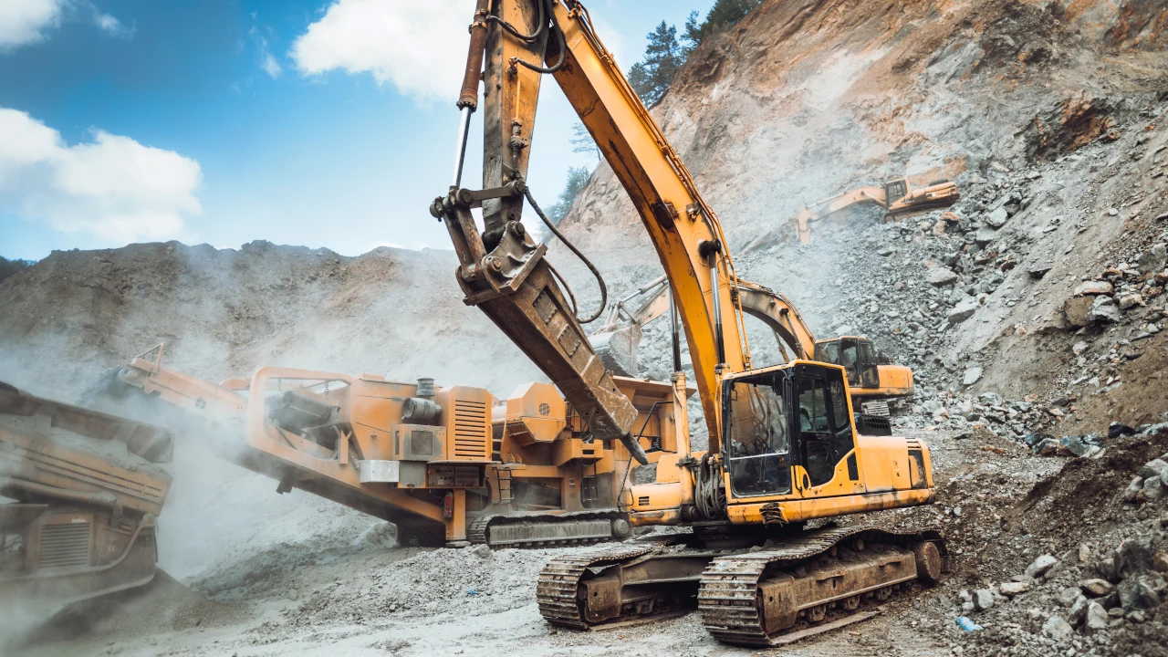 Trator usado em operações como da CSN Mineração