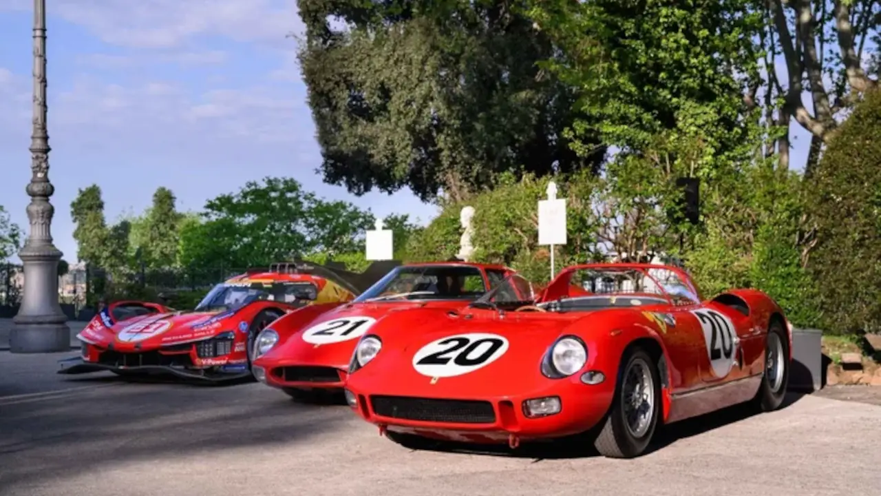 Roma transforma ruas históricas em vitrine dos carros italianos mais raros do mundo