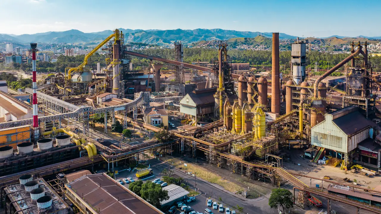 Cenário favorável para Usiminas ganha força com melhora do setor, diz BB Investimentos