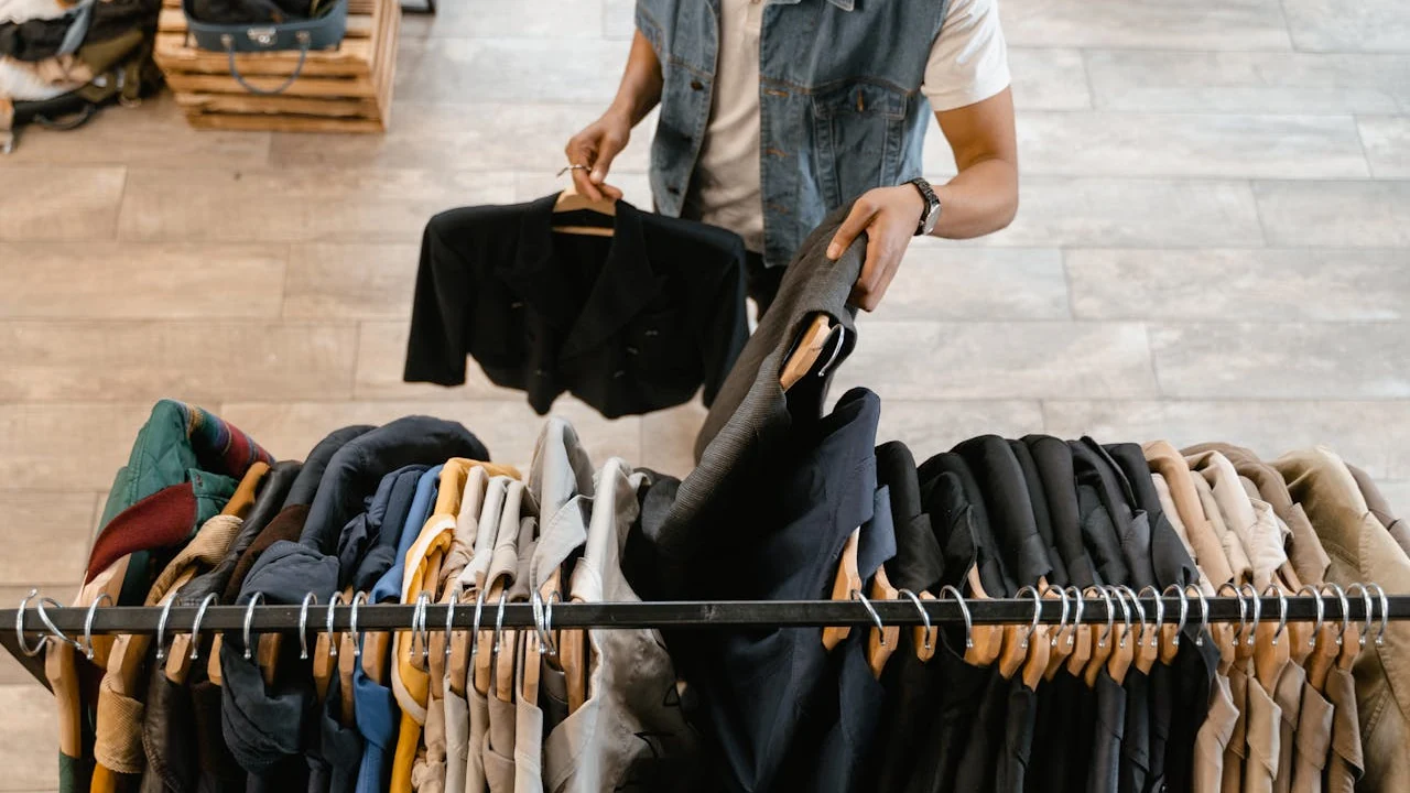 Loja de roupas como operada pela Azzas 2154
