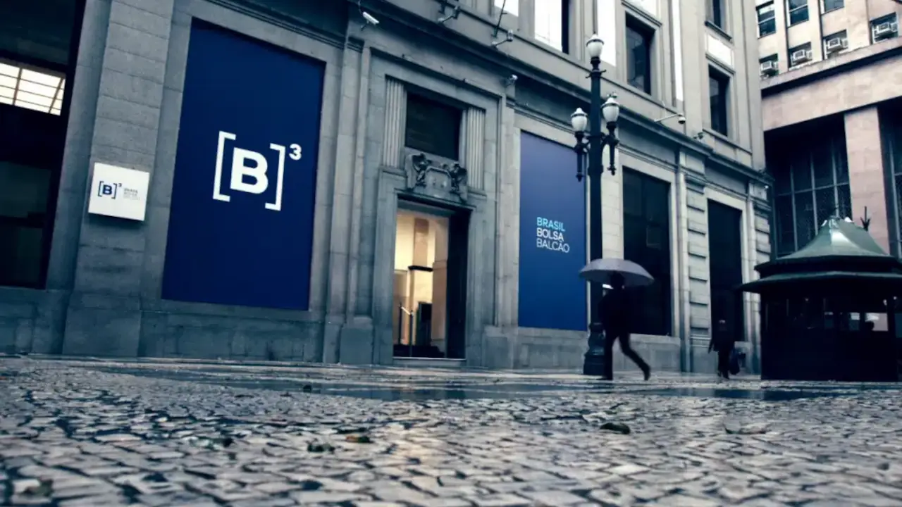 B3 registra volume recorde de negociações e lucro 33% maior no 1T26