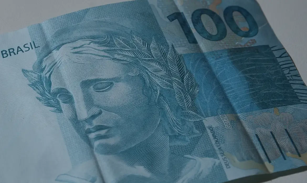 Dívida Pública Federal tem leve alta em abril; entenda os detalhes