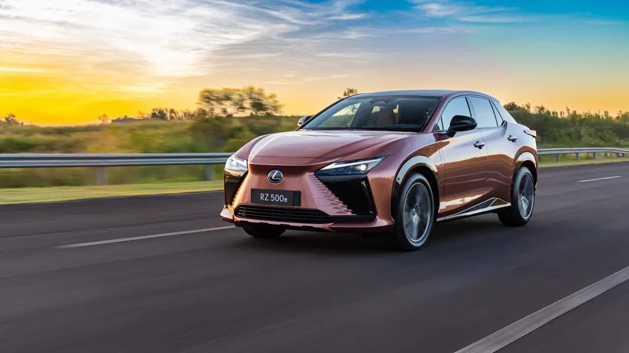 Lexus acelera no Brasil e lidera crescimento entre marcas premium