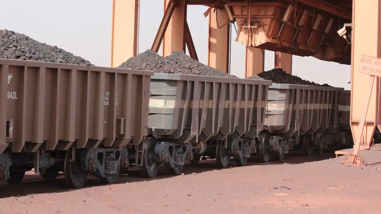 Minério de ferro fecha em queda na China