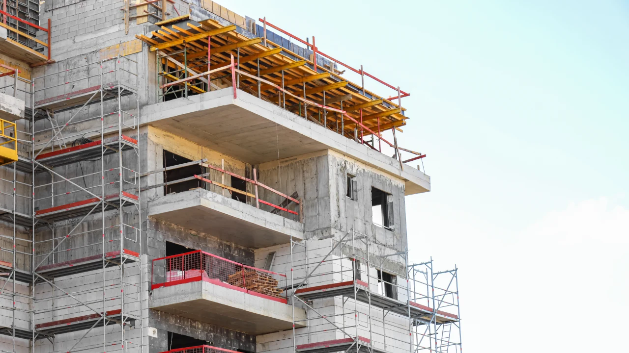 Construção civil como realizada pela Moura Dubeux