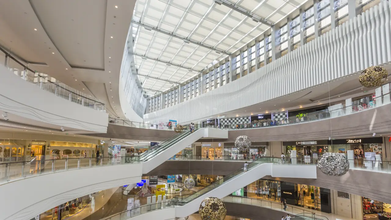 Vendas de shoppings crescem abaixo da inflação no 2º trimestre de 2026, aponta BTG Pactual