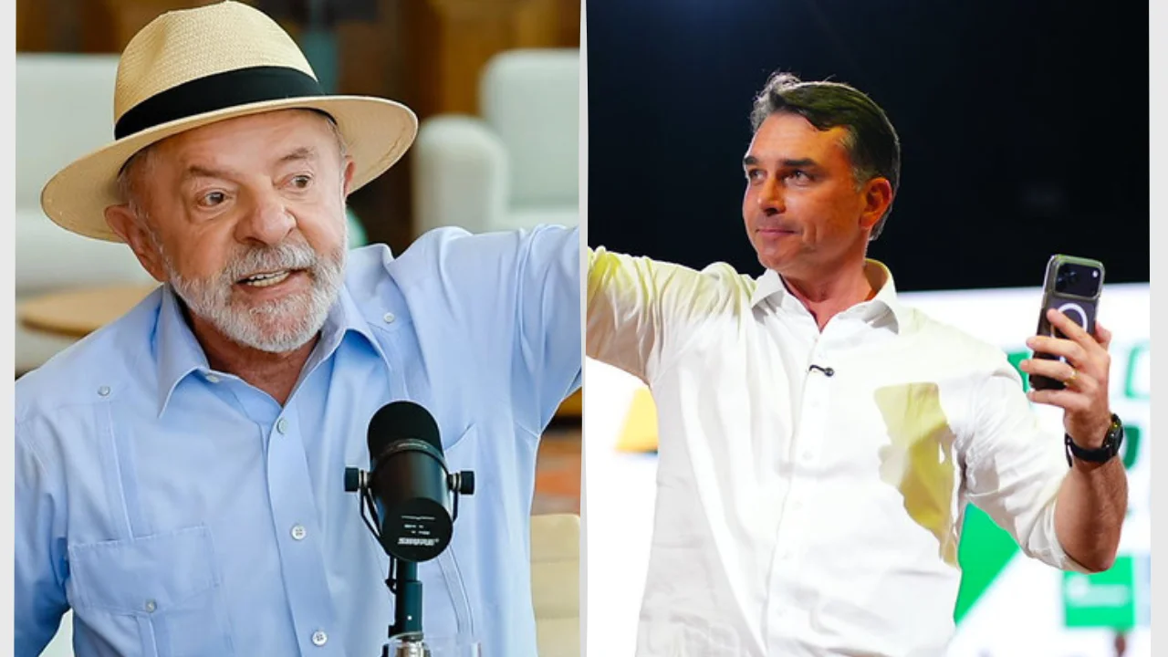 Montagem lado a lado mostra o presidente Lula à esquerda, usando chapéu de palha e camisa azul, e o senador Flávio Bolsonaro à direita, acenando com celular na mão.
