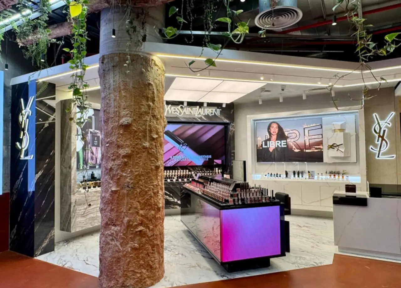 YSL Beauty chega a São Paulo com primeira boutique, perfumaria de nicho e Beauty Tech
