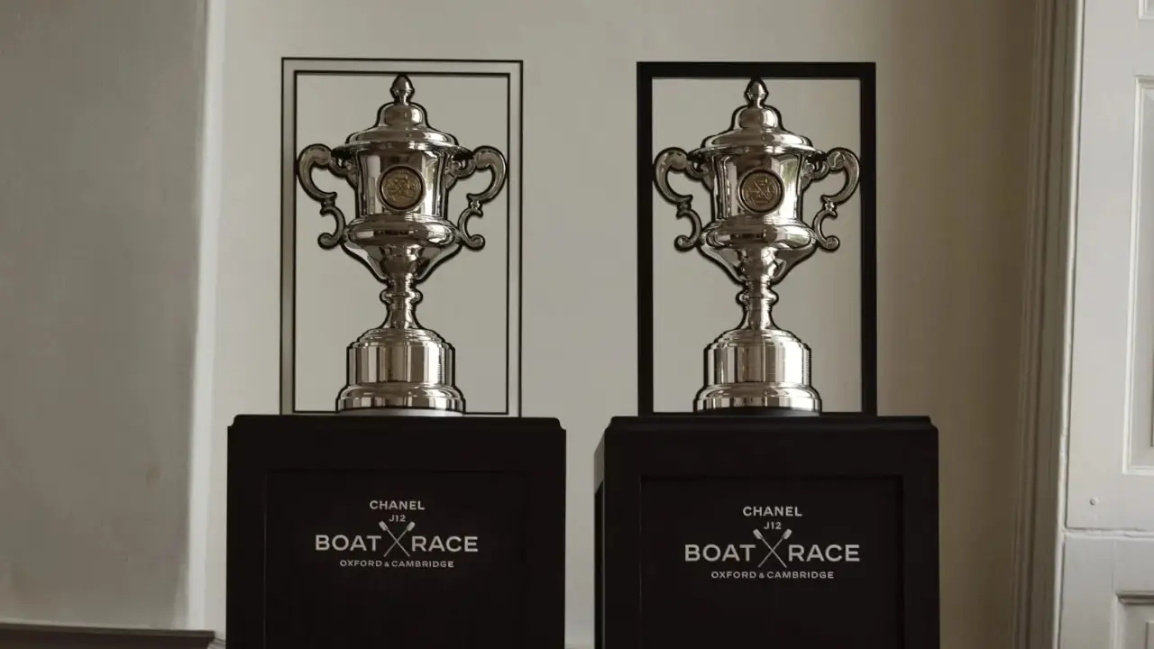 Chanel cria seus primeiros troféus esportivos para a histórica regata Oxford-Cambridge