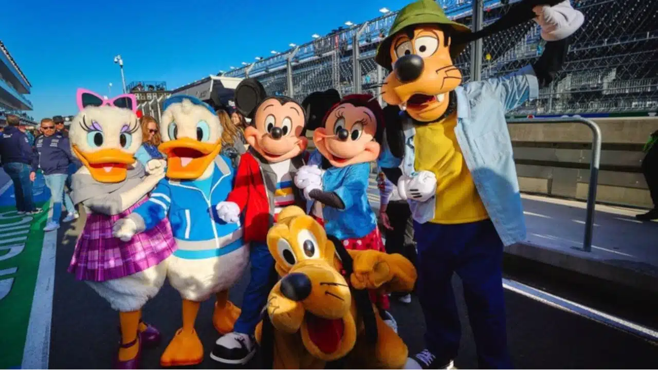 Fórmula 1 e Disney lançam parceria global; veja os lançamentos