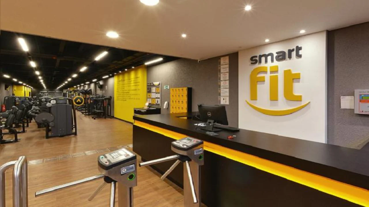 Smart Fit pode subir até 67%, com TotalPass funcionando como motor e freio ao mesmo tempo