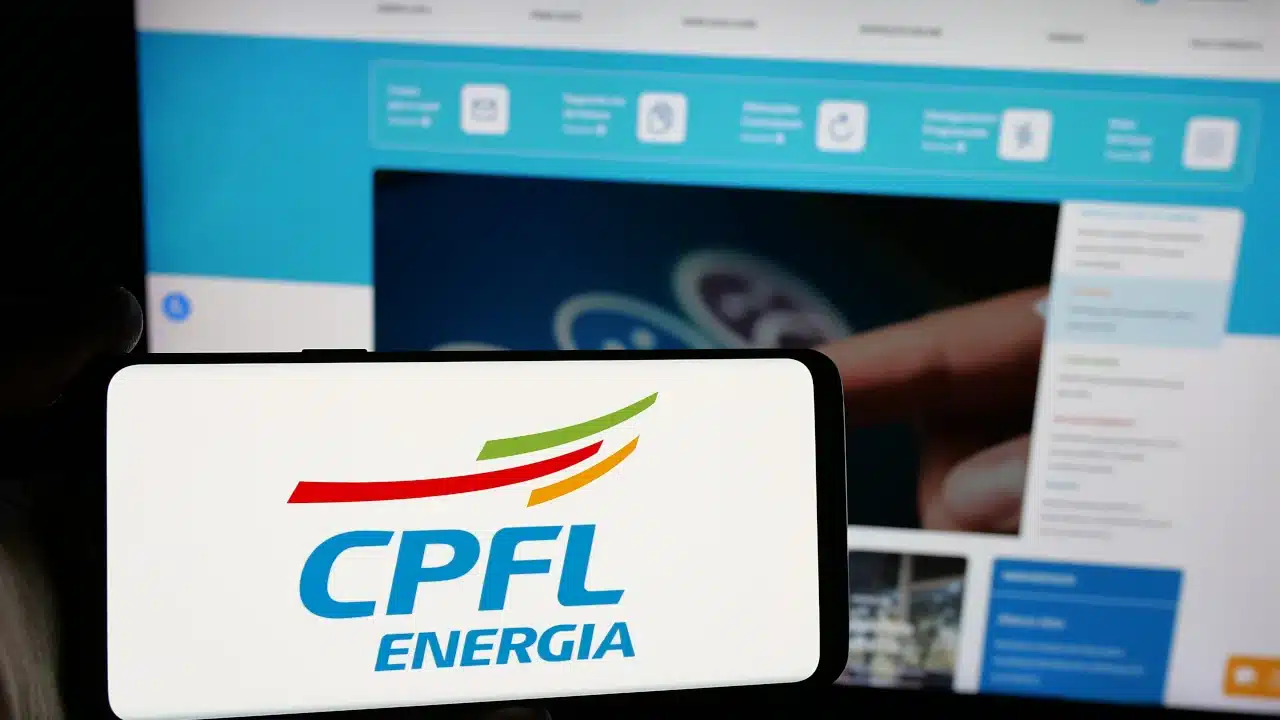 Logo da CPFL em tela de celular