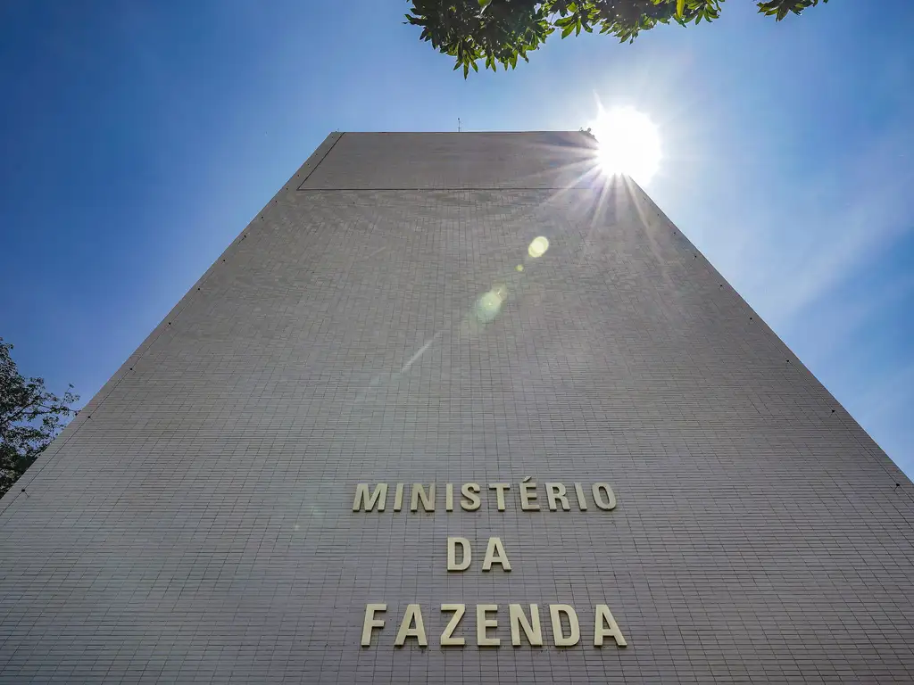 Quem é o favorito para ocupar o ministério da Fazenda?