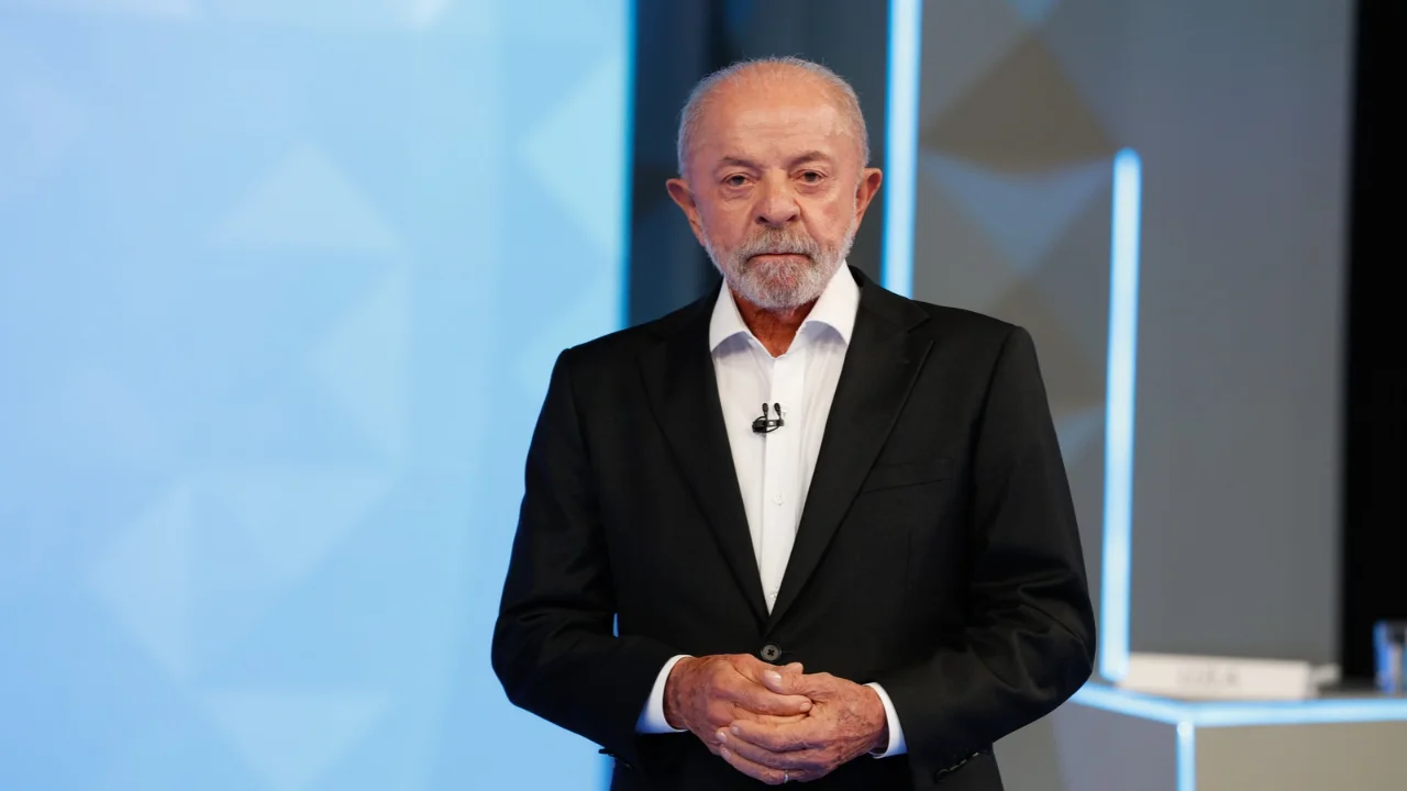 Lula é reeleito presidente da República