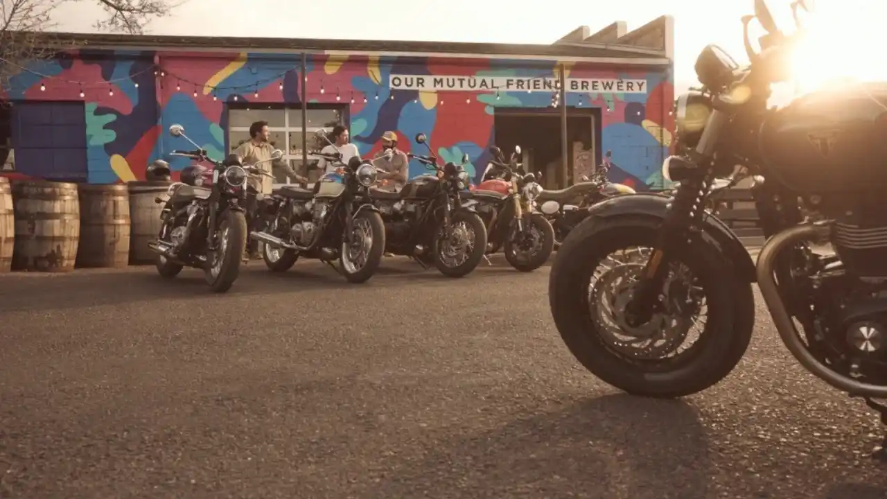 Triumph renova cores de nove motos no Brasil; veja os modelos