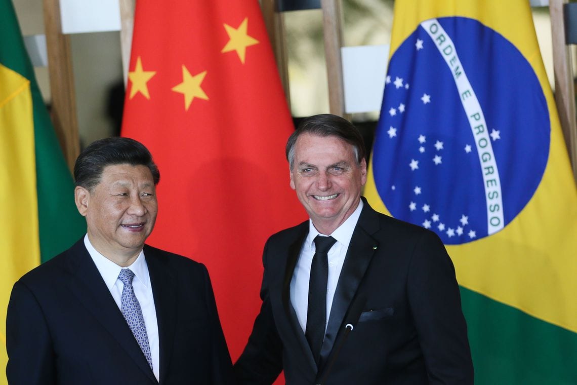 Após encontro dos Brics, China disponibiliza US$ 100 bilhões em fundos para o Brasil