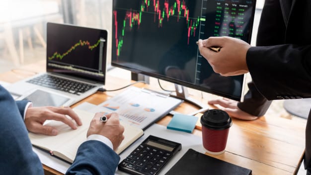 Conheça as ações que estão subindo com o Coronavírus