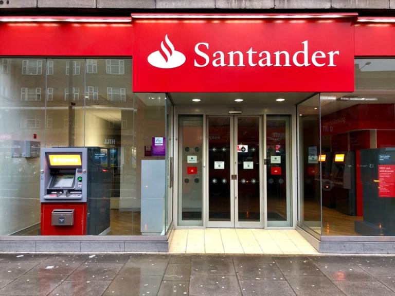 Santander (SANB11) informa incorporação e AES Tietê (TIET11) aumento de fatia da AES Corp