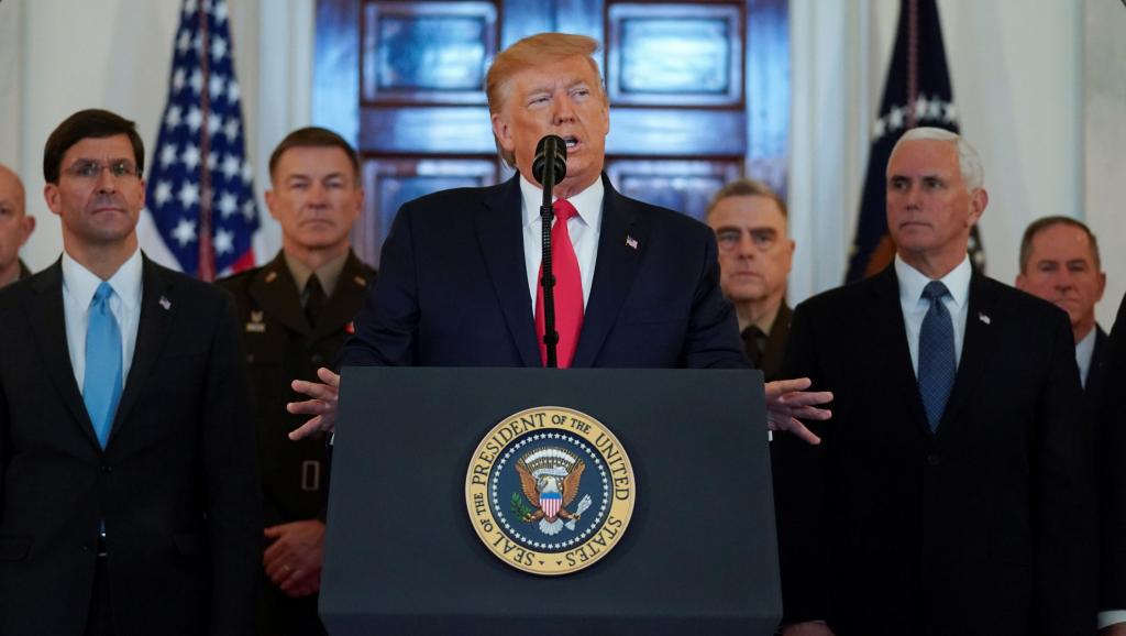 Trump anuncia fim do tratamento especial a Hong Kong e sanções à China