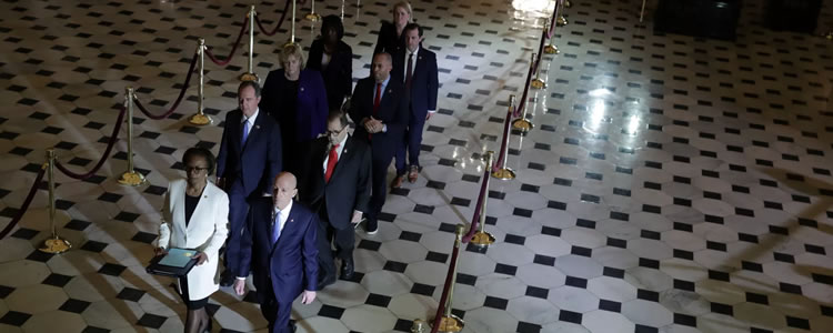 Argumentos para o impeachment de Trump são apresentados ao Senado