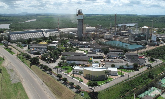 Petroleiros pedem suspensão de demissões para encerrar greve