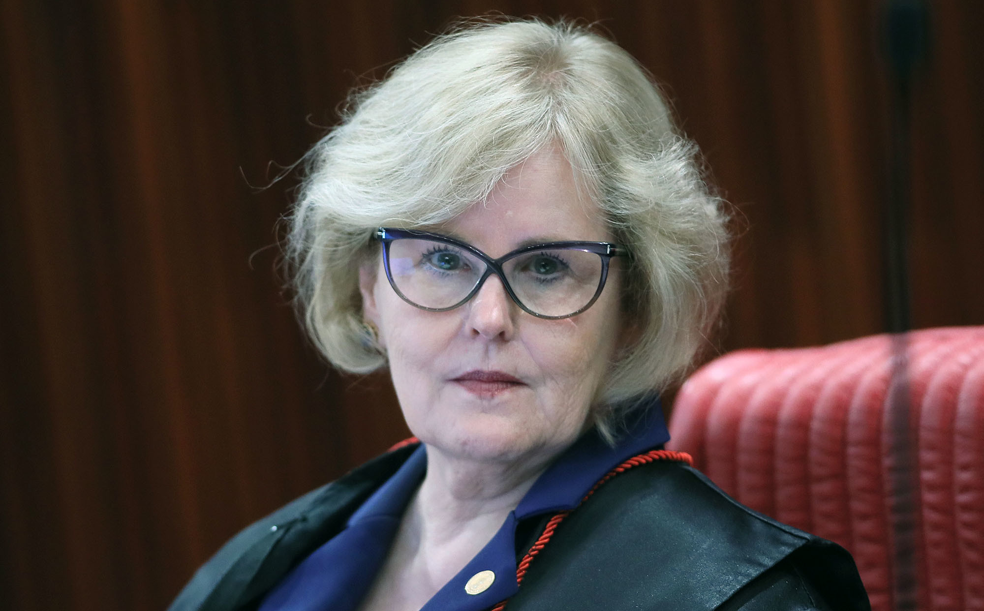 Rosa Weber vota a favor de lei que permite super-salários