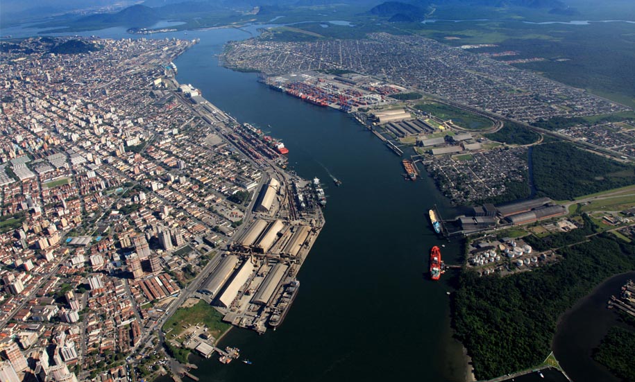 Anvisa adia inspeção de navio chinês em Santos