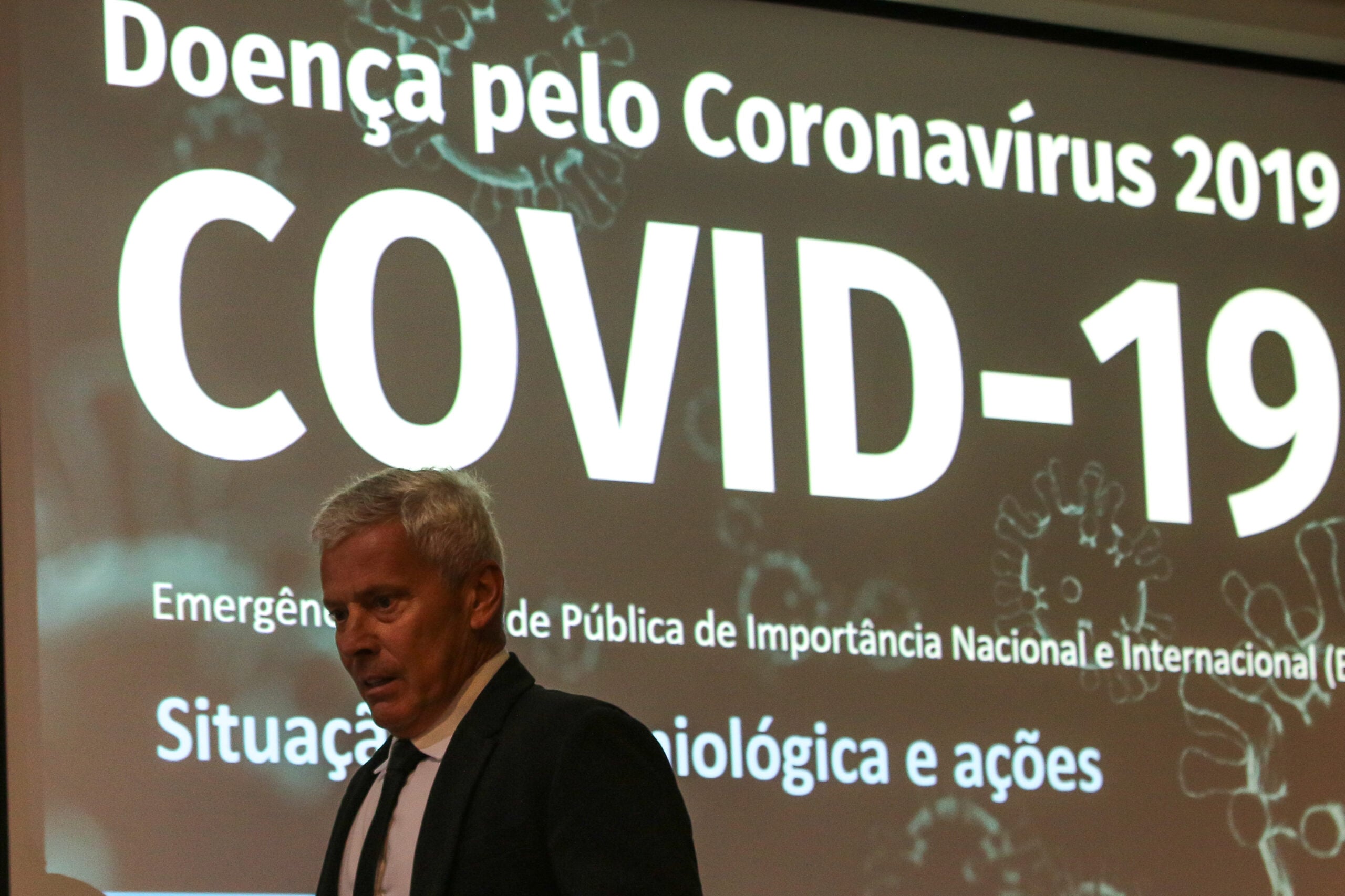 Brasil permanece com 3 casos suspeitos de coronavírus
