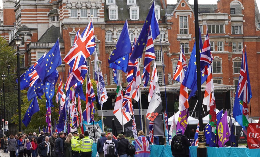UE é firme sobre novo acordo com Reino Unido